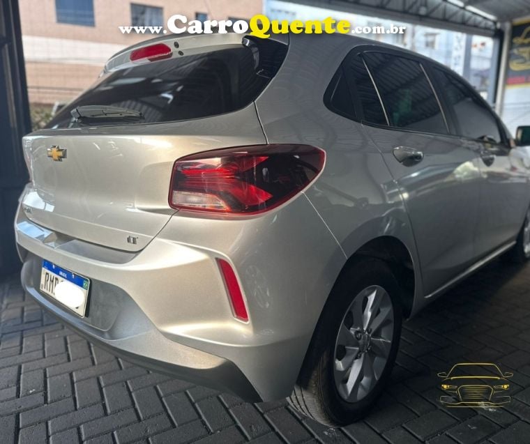 Chevrolet Onix 1.0 LT - Loja