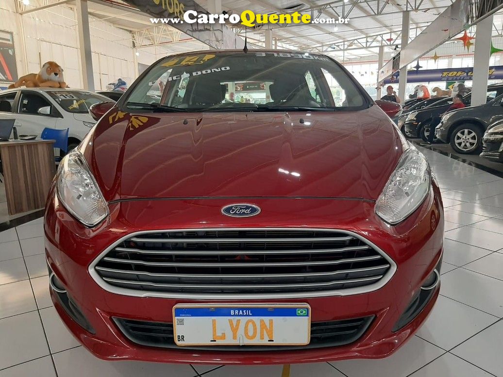 FORD FIESTA 1.0 ROCAM SE PLUS HATCH 8V - Loja