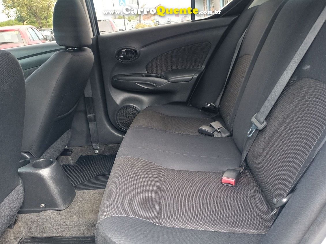 NISSAN VERSA 1.6 16V FLEXSTART SV - Loja