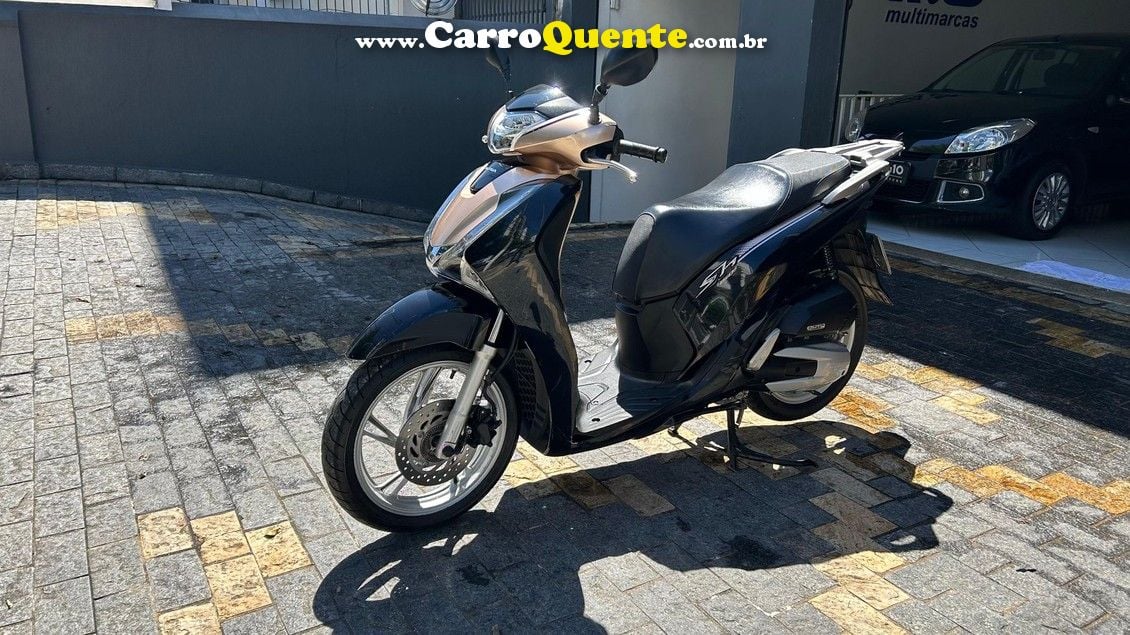 HONDA SH 150I DLX  - Loja