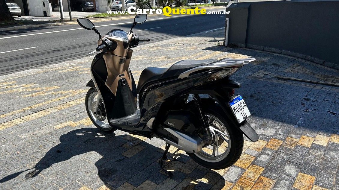 HONDA SH 150I DLX  - Loja