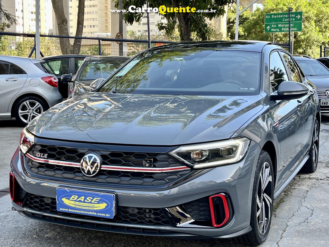 VOLKSWAGEN   JETTA GLI 350 TSI 2.0 16V 4P AUT.   CINZA 2023 2.0 TSI GASOLINA - Loja