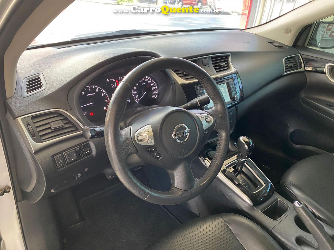 NISSAN   SENTRA SV 2.0 FLEXSTART 16V AUT.   PRATA 2017 2.0 GASOLINA - Loja