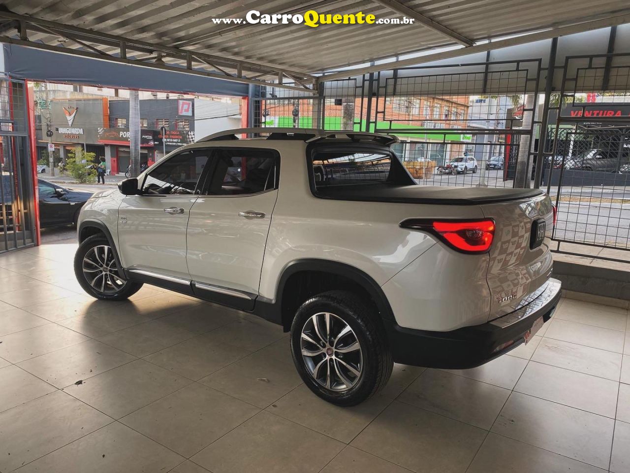 FIAT   TORO VOLCANO 2.0 16V 4X4 TB DIESEL AUT.   BRANCO 2020 2.0 DIESEL - Loja