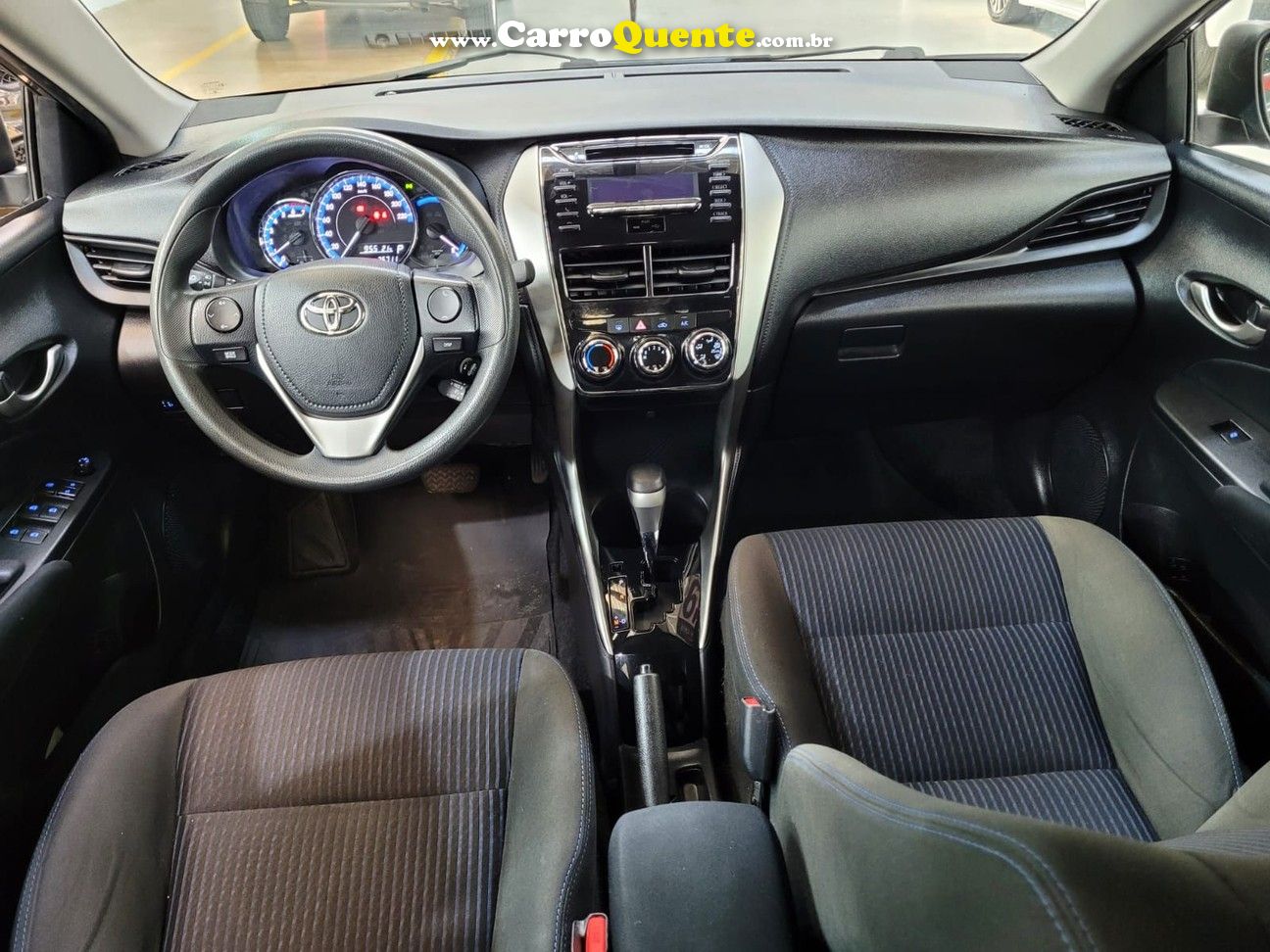 TOYOTA YARIS 1.5 16V SEDAN XL MULTIDRIVE AUTOMATICO - Loja