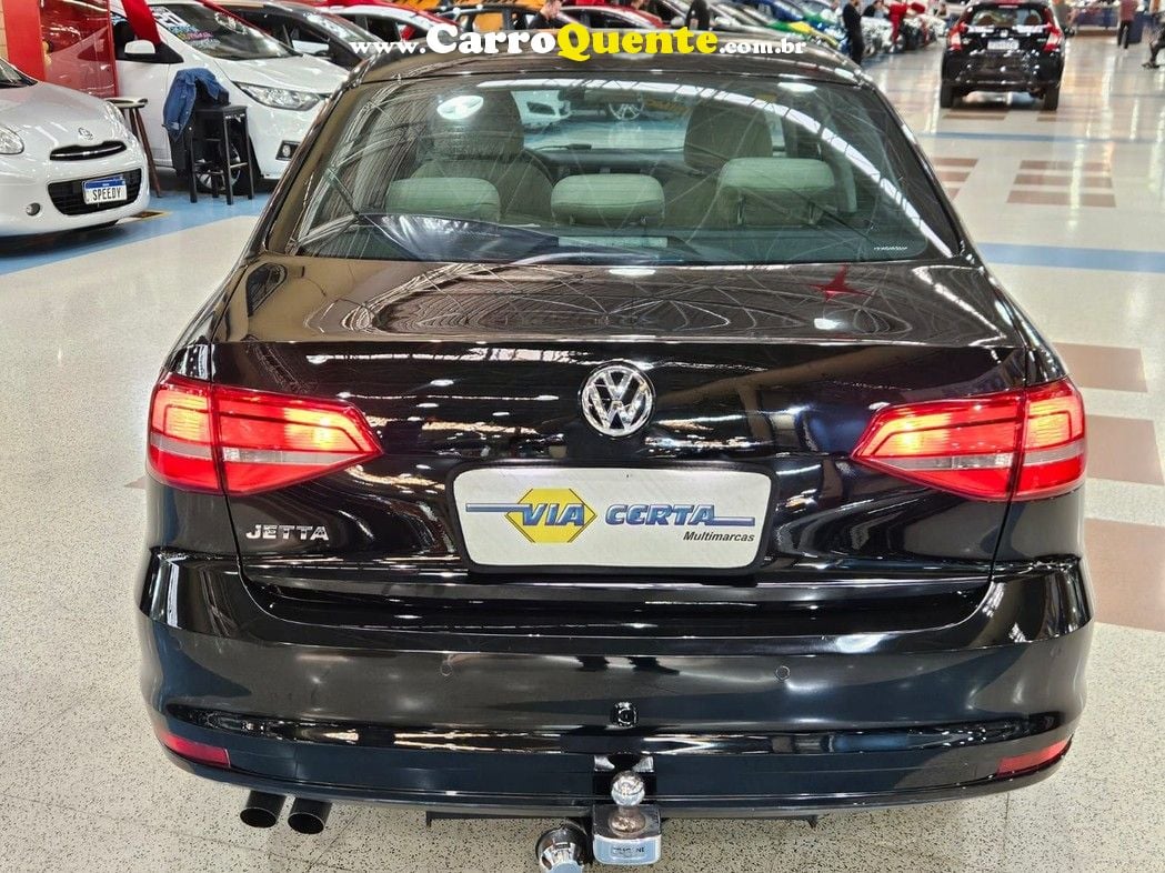 VOLKSWAGEN JETTA 2.0 TRENDLINE * C/ INTERIOR CARAMELO * - Loja