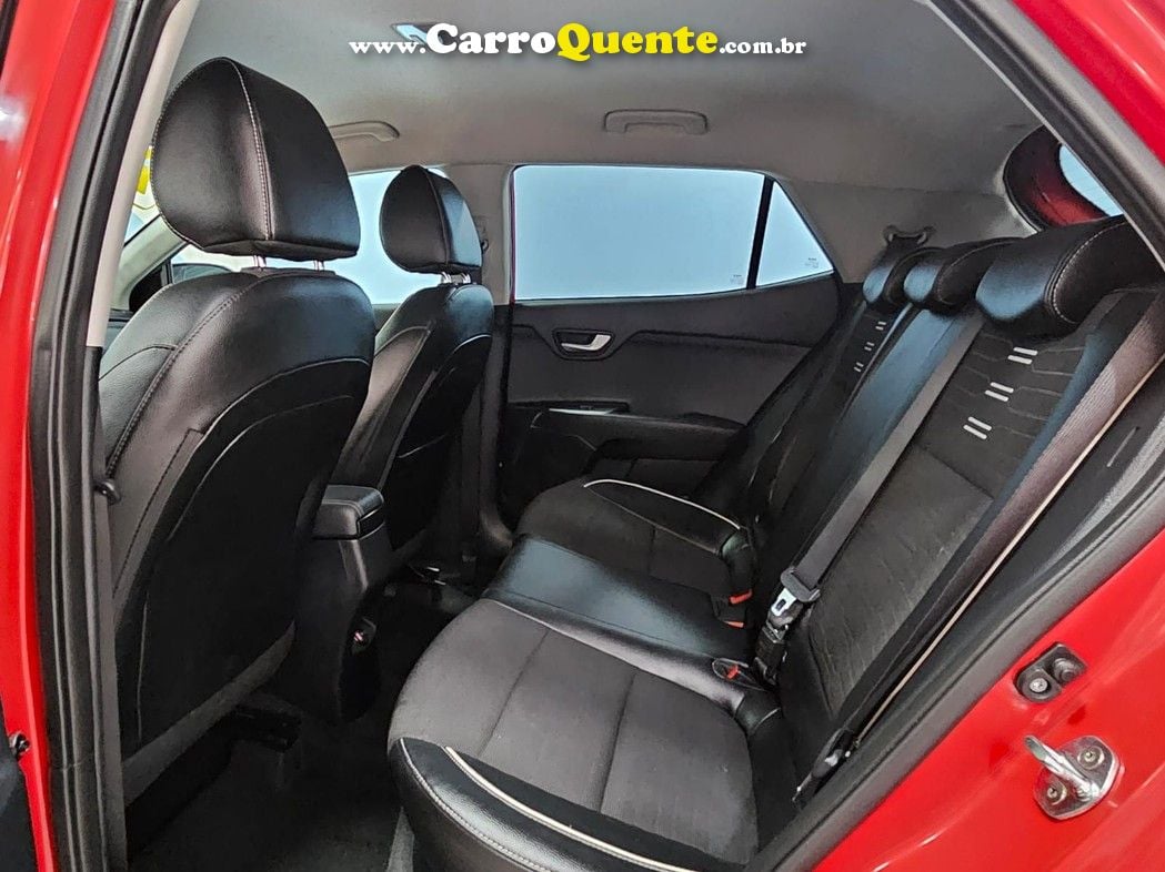 KIA STONIC 1.0 TURBO HIBRIDO * C/ APENAS 29.900 Km * - Loja