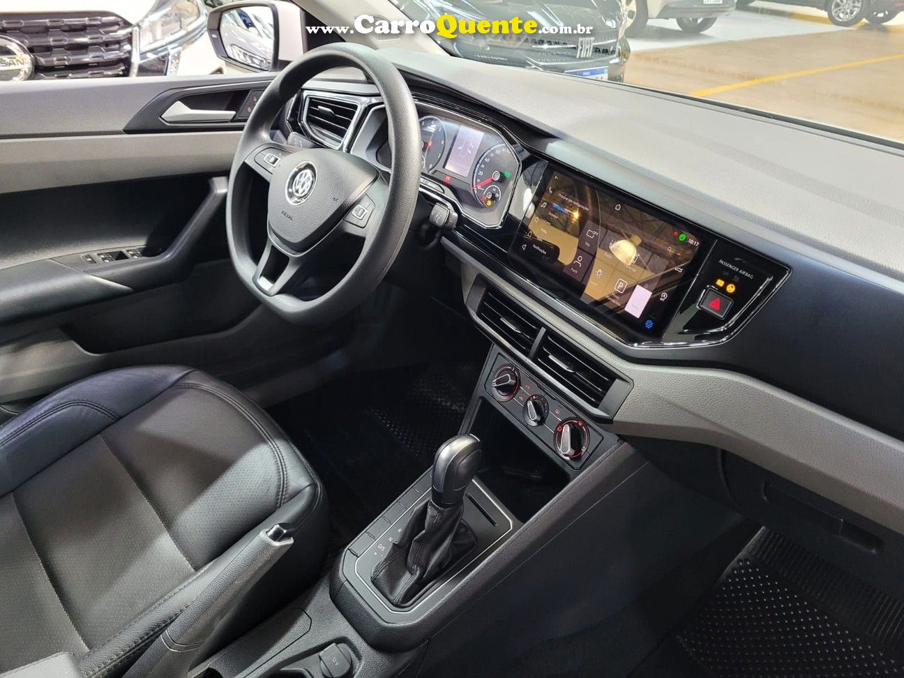 VOLKSWAGEN POLO 1.0 200 TSI COMFORTLINE - Loja