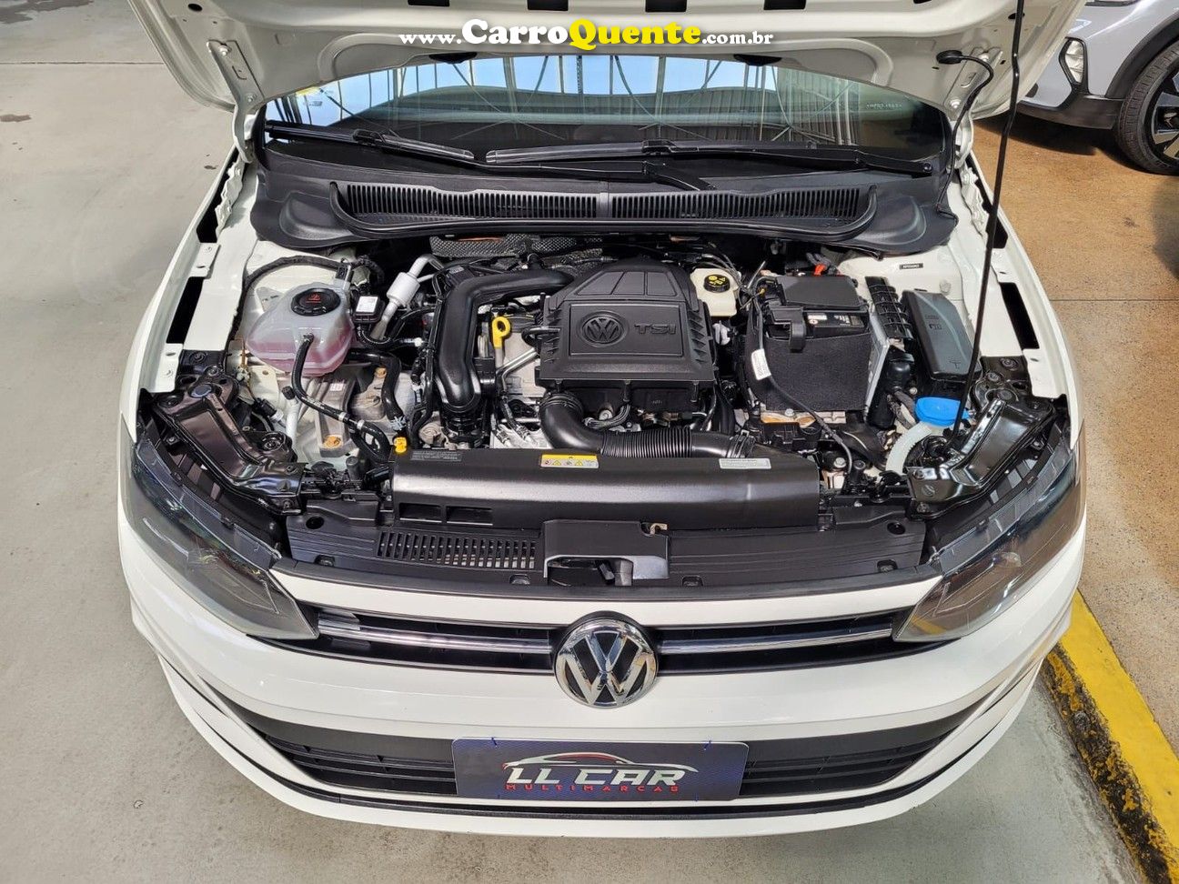 VOLKSWAGEN POLO 1.0 200 TSI COMFORTLINE - Loja