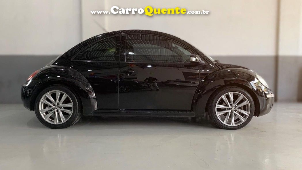 VOLKSWAGEN NEW BEETLE 2.0 MI 8V - Loja