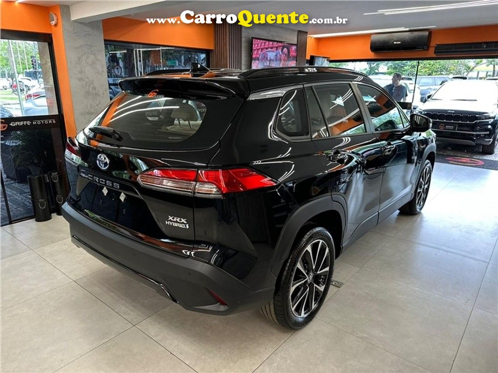 TOYOTA COROLLA CROSS 1.8 VVT-I XRX - Loja