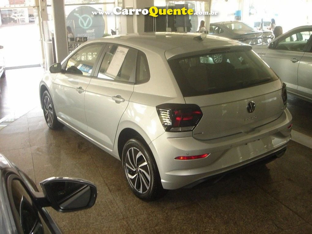 VOLKSWAGEN POLO 1.0 200 TSI HIGHLINE - Loja