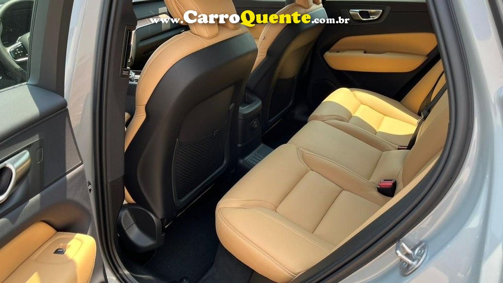 VOLVO XC60 2.0 T8 RECHARGE ULTIMATE AWD 2024 - Loja