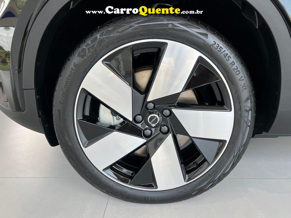 VOLVO C40 P8 RECHARGE TWIN ULTIMATE AWD 2024 - Loja