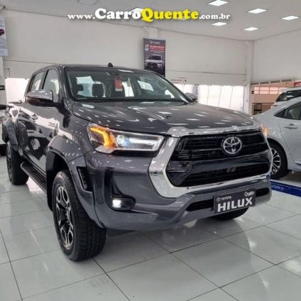 TOYOTA HILUX 2.8 D-4D TURBO CD SRX PLUS 4X4