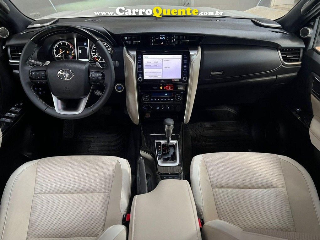 TOYOTA HILUX SW4 2.8 D-4D TURBO DIAMOND 7L 4X4 - Loja