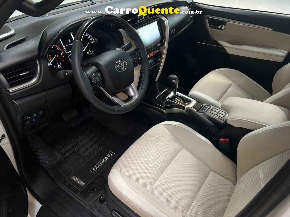 TOYOTA HILUX SW4 2.8 D-4D TURBO DIAMOND 7L 4X4 - Loja