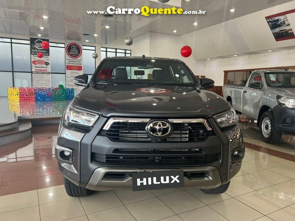 TOYOTA HILUX 2.8 D-4D TURBO CD CONQUEST 4X4 - Loja