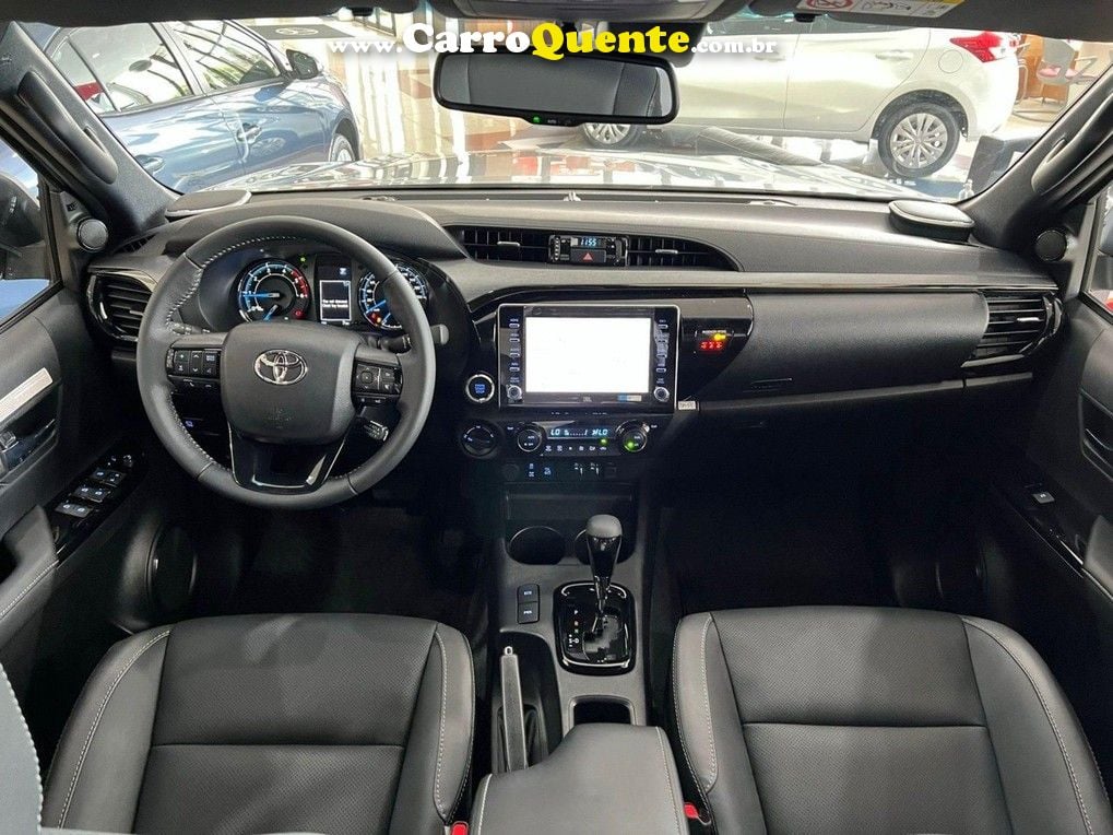 TOYOTA HILUX 2.8 D-4D TURBO CD CONQUEST 4X4 - Loja