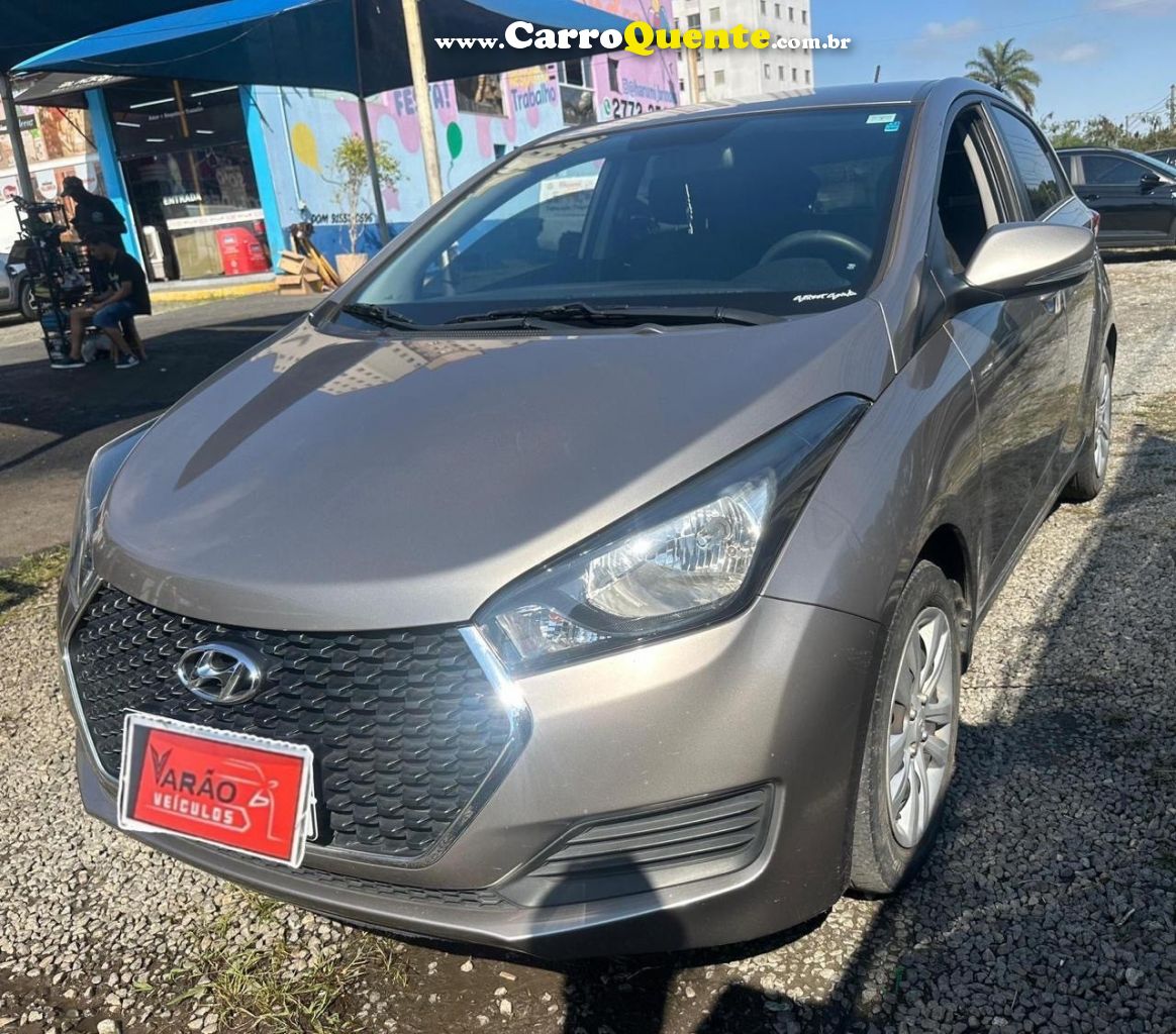 HYUNDAI HB20 1.0 COMFORT PLUS 12V TURBO - Loja