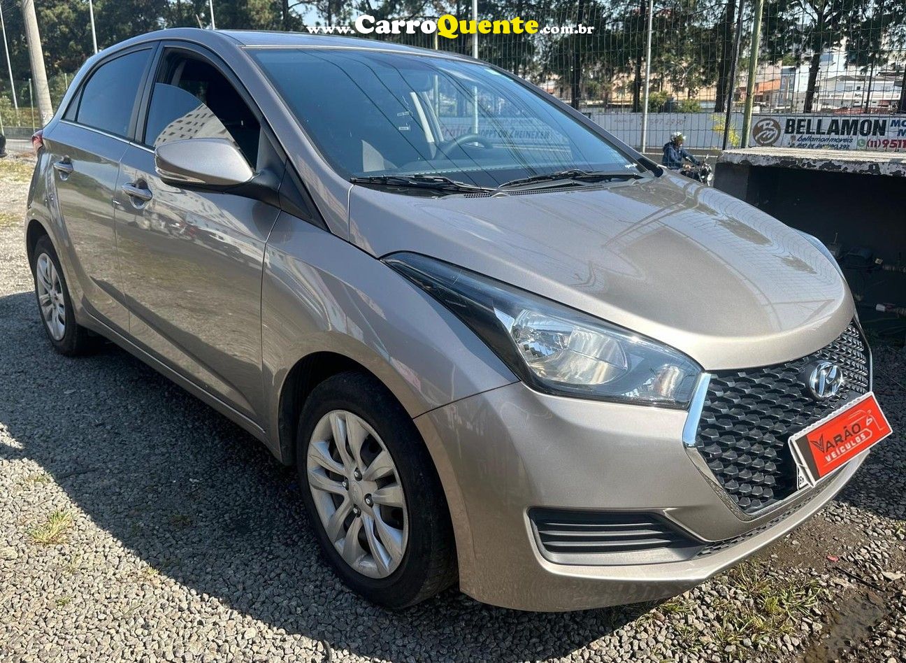 HYUNDAI HB20 1.0 COMFORT PLUS 12V TURBO - Loja