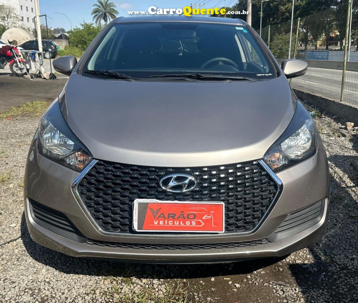 HYUNDAI HB20 1.0 COMFORT PLUS 12V TURBO - Loja