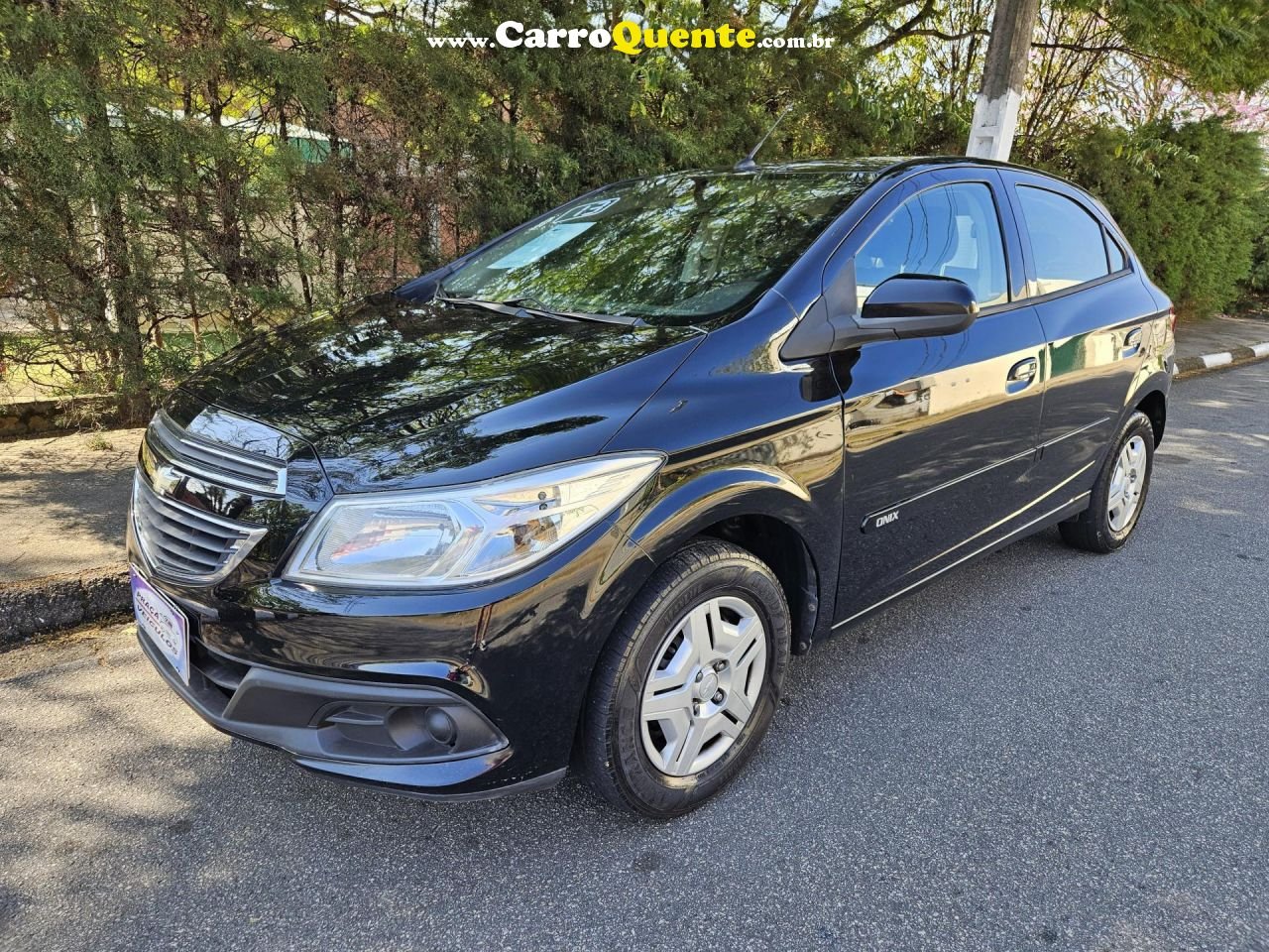 CHEVROLET   ONIX HATCH LT 1.0 8V FLEXPOWER 5P MEC.   PRETO 2013 1.0 FLEX - Loja