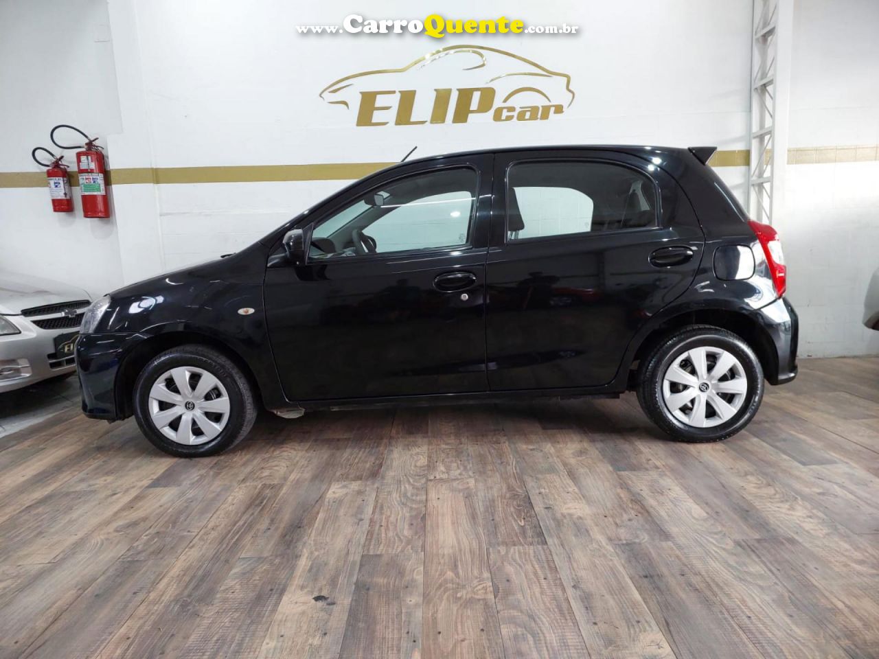 TOYOTA   ETIOS XS 1.5 FLEX 16V 5P AUT.   PRETO 2018 1.5 FLEX - Loja