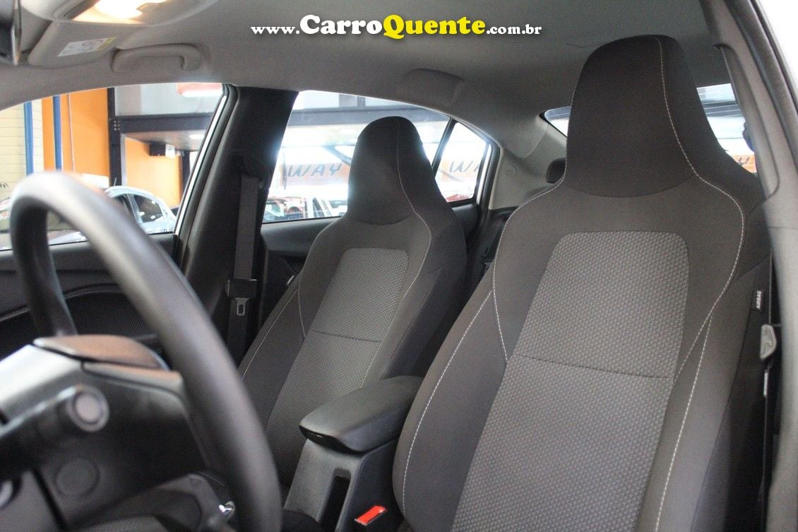 CHEVROLET ONIX 1.0 TURBO PLUS LT - Loja