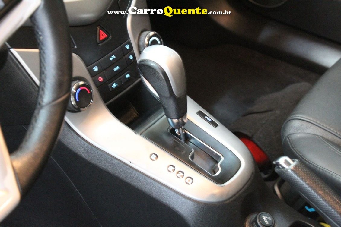 CHEVROLET CRUZE 1.8 LT 16V SEDAN - Loja