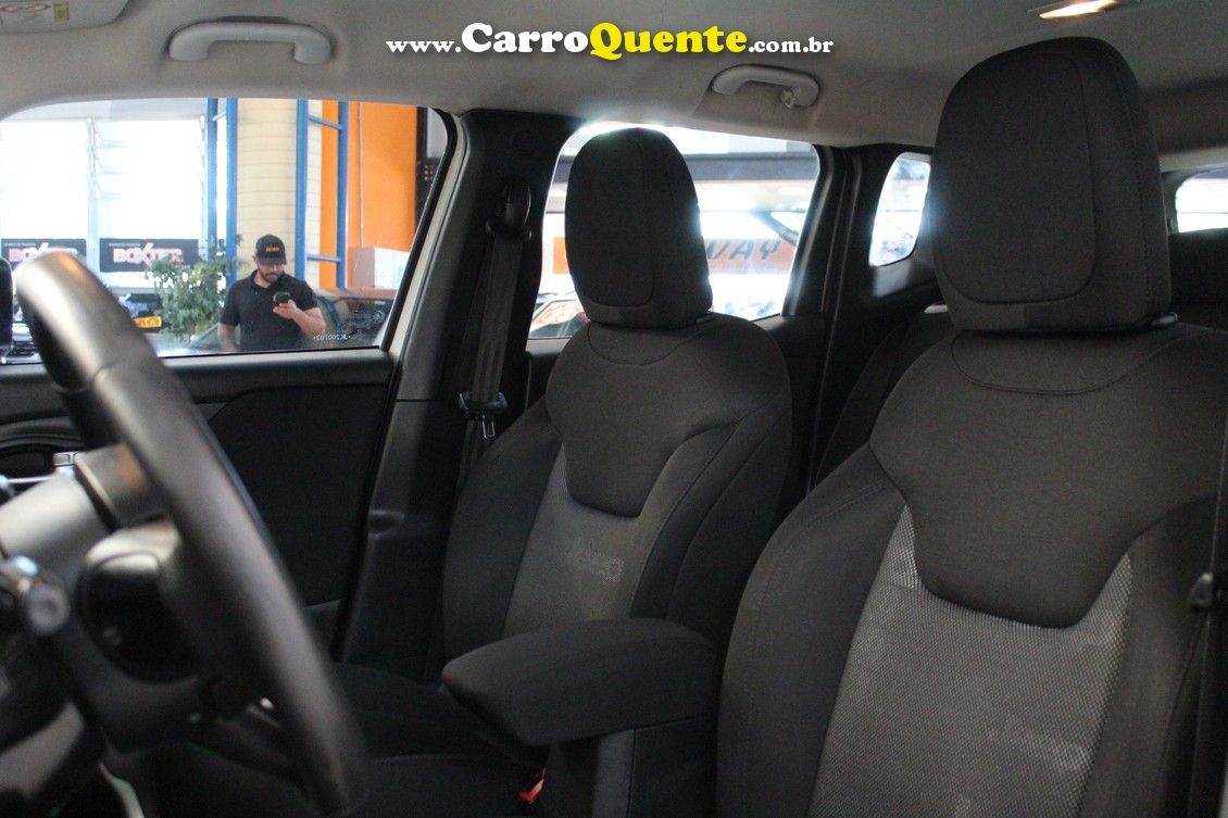 JEEP RENEGADE 1.8 16V - Loja