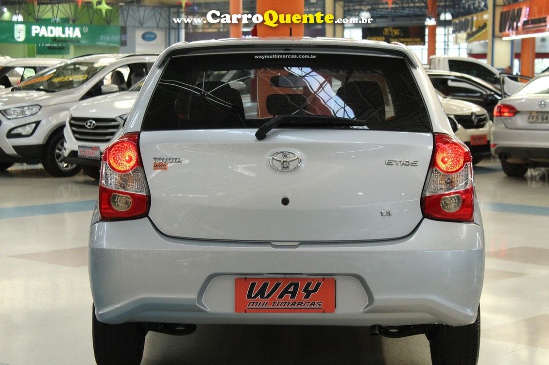 TOYOTA ETIOS 1.3 X 16V - Loja