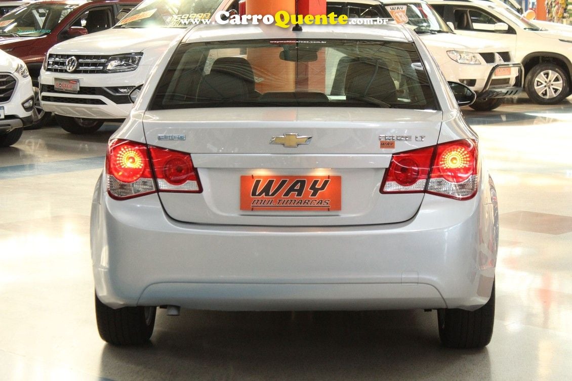 CHEVROLET CRUZE 1.8 LT 16V SEDAN - Loja