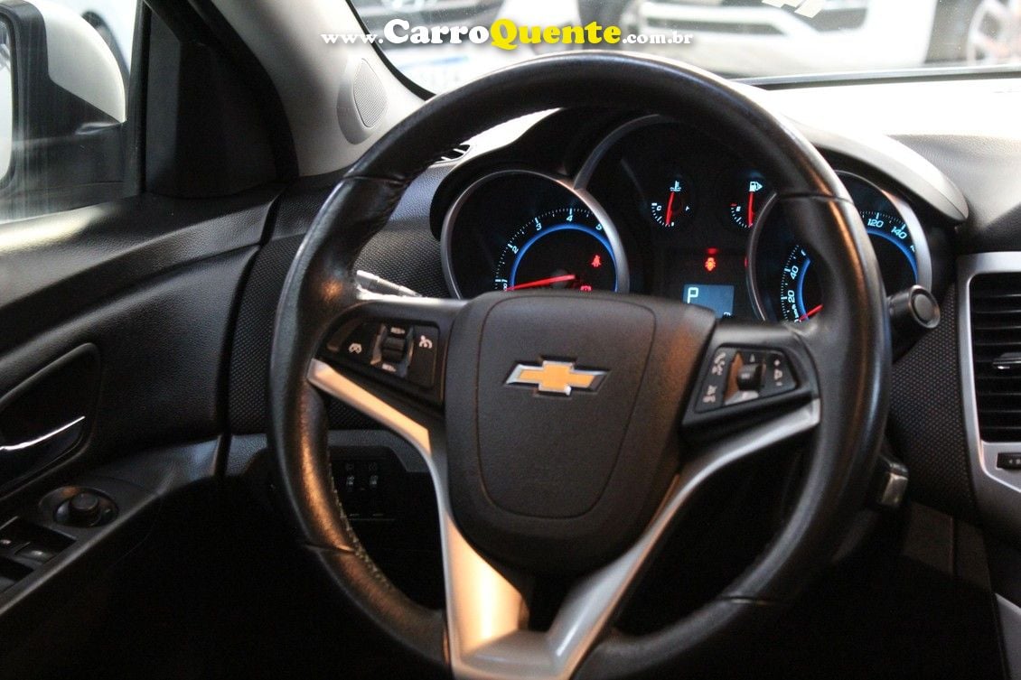 CHEVROLET CRUZE 1.8 LT 16V SEDAN - Loja