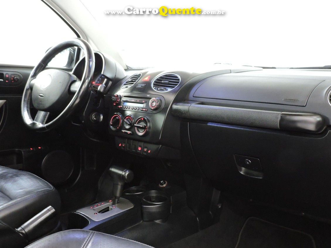 VOLKSWAGEN NEW BEETLE 2.0 MI 8V - Loja