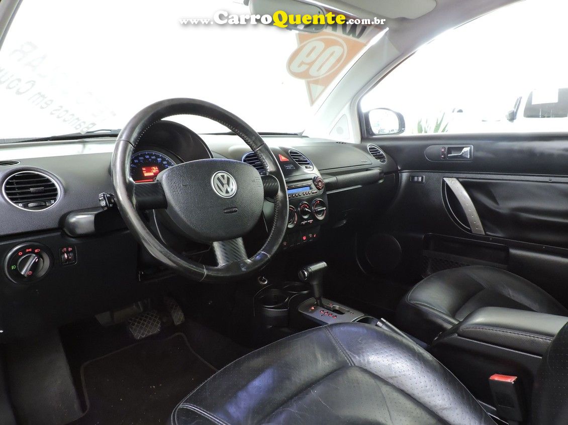 VOLKSWAGEN NEW BEETLE 2.0 MI 8V - Loja