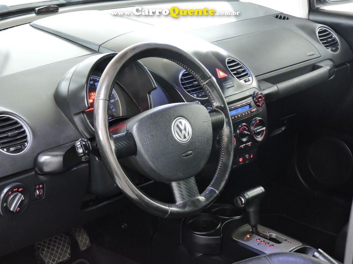 VOLKSWAGEN NEW BEETLE 2.0 MI 8V - Loja