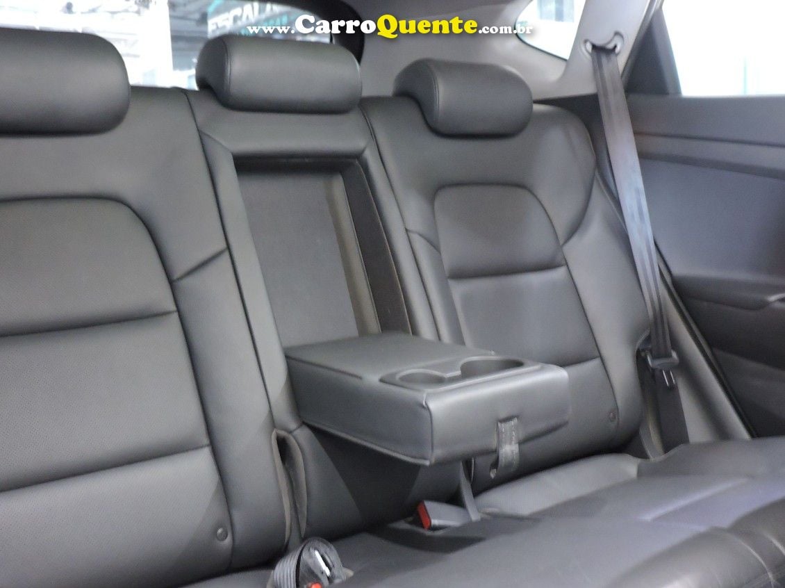 HYUNDAI TUCSON 1.6 16V T-GDI GLS - Loja