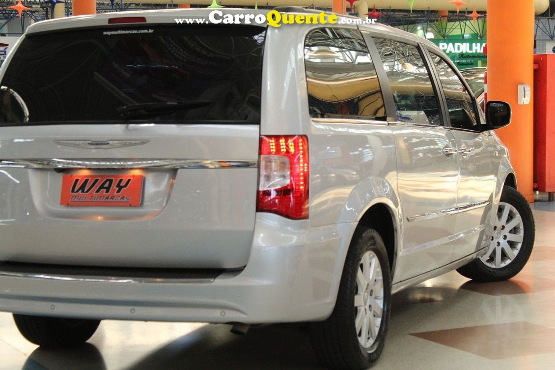 CHRYSLER TOWN & COUNTRY 3.6 TOURING V6 24V - Loja