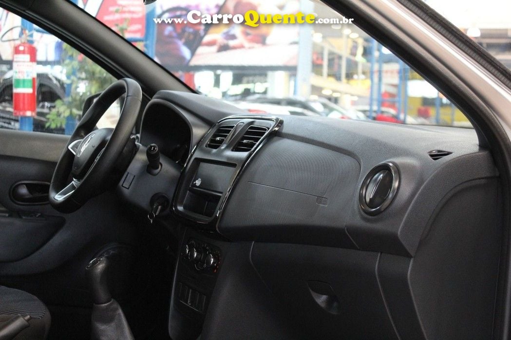 RENAULT SANDERO 1.0 12V SCE LIFE - Loja