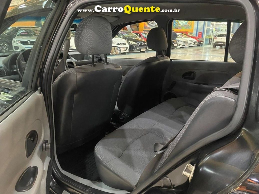 RENAULT CLIO 1.0 CAMPUS 16V - Loja