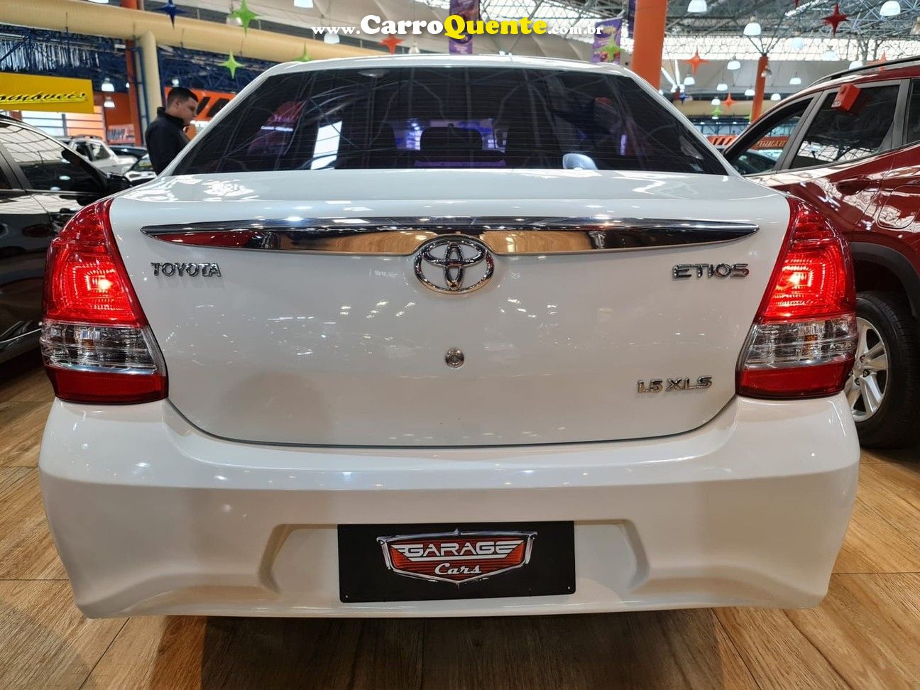 1.5 XLS SEDAN  BRANCO   APENAS 83 MIL KM - Loja