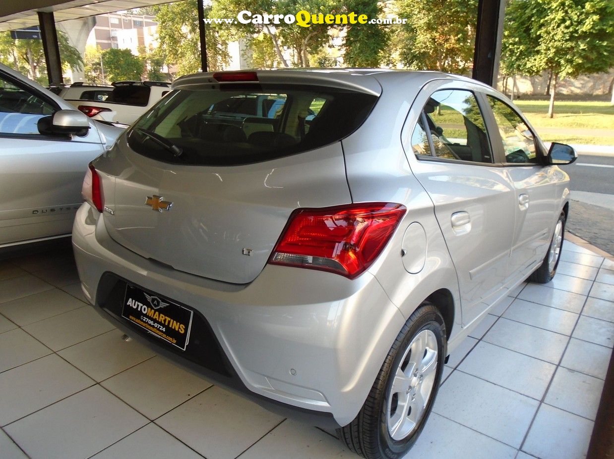 CHEVROLET ONIX 1.4 MPFI LT 8V - Loja