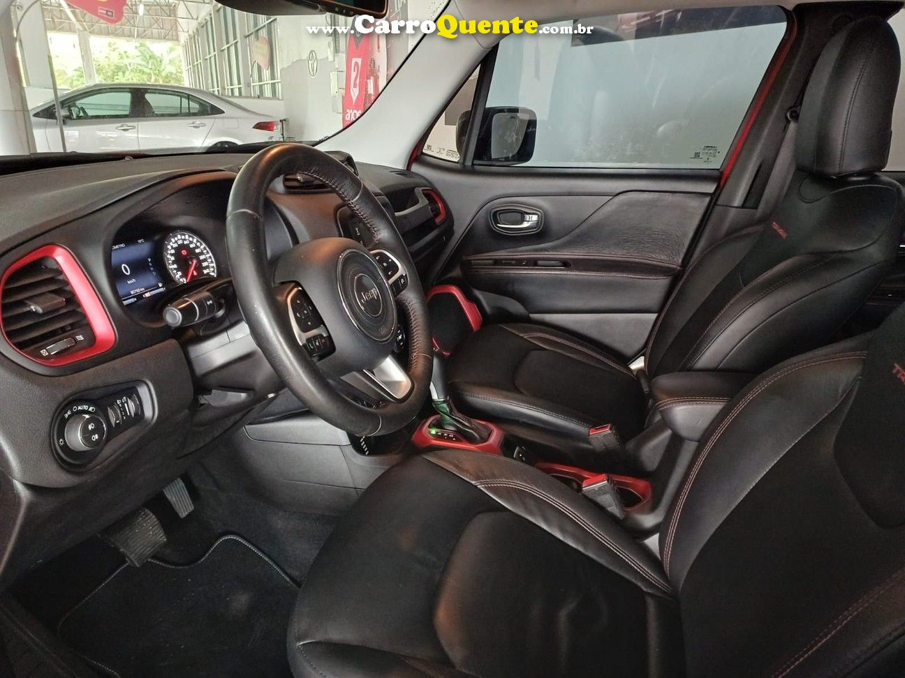 JEEP RENEGADE 2.0 16V TURBO TRAILHAWK 4X4 - Loja