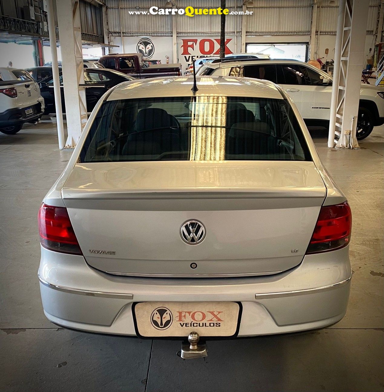 VOLKSWAGEN VOYAGE 1.6 MI COMFORTLINE 8V - Loja