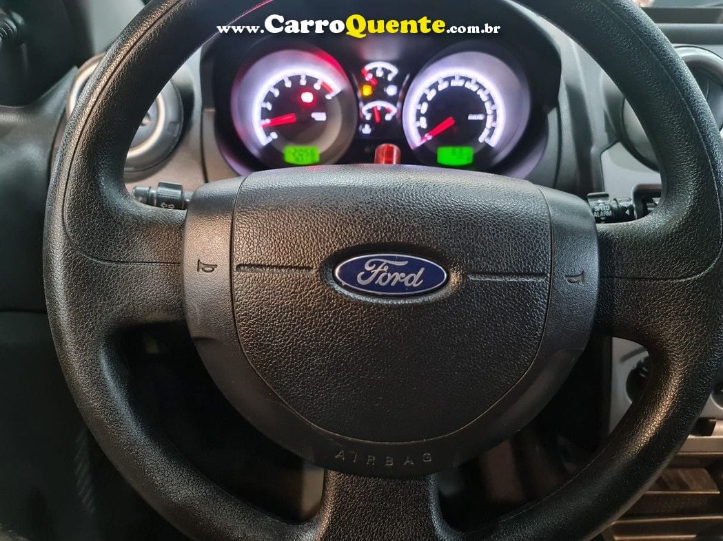 FORD FIESTA 1.6 ROCAM HATCH 8V 2014 - Loja