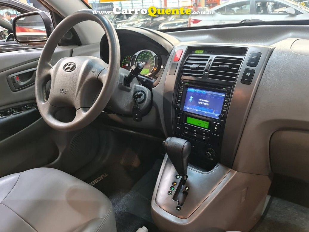 TUCSON 2.0 MPFI GLS 143CV 2WD SÓ 89 MIL KM ! - Loja