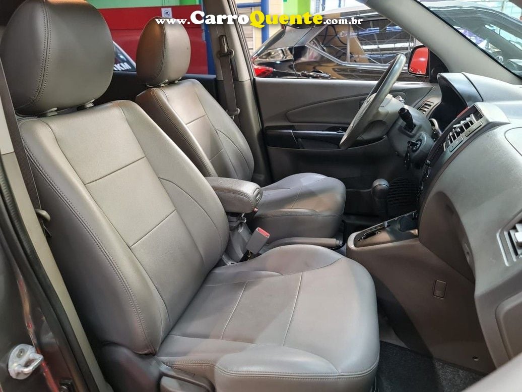 TUCSON 2.0 MPFI GLS 143CV 2WD SÓ 89 MIL KM ! - Loja