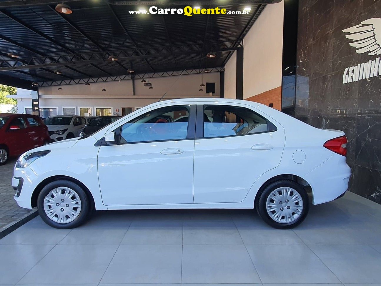 FORD KA 1.5 TIVCT SE SEDAN - Loja