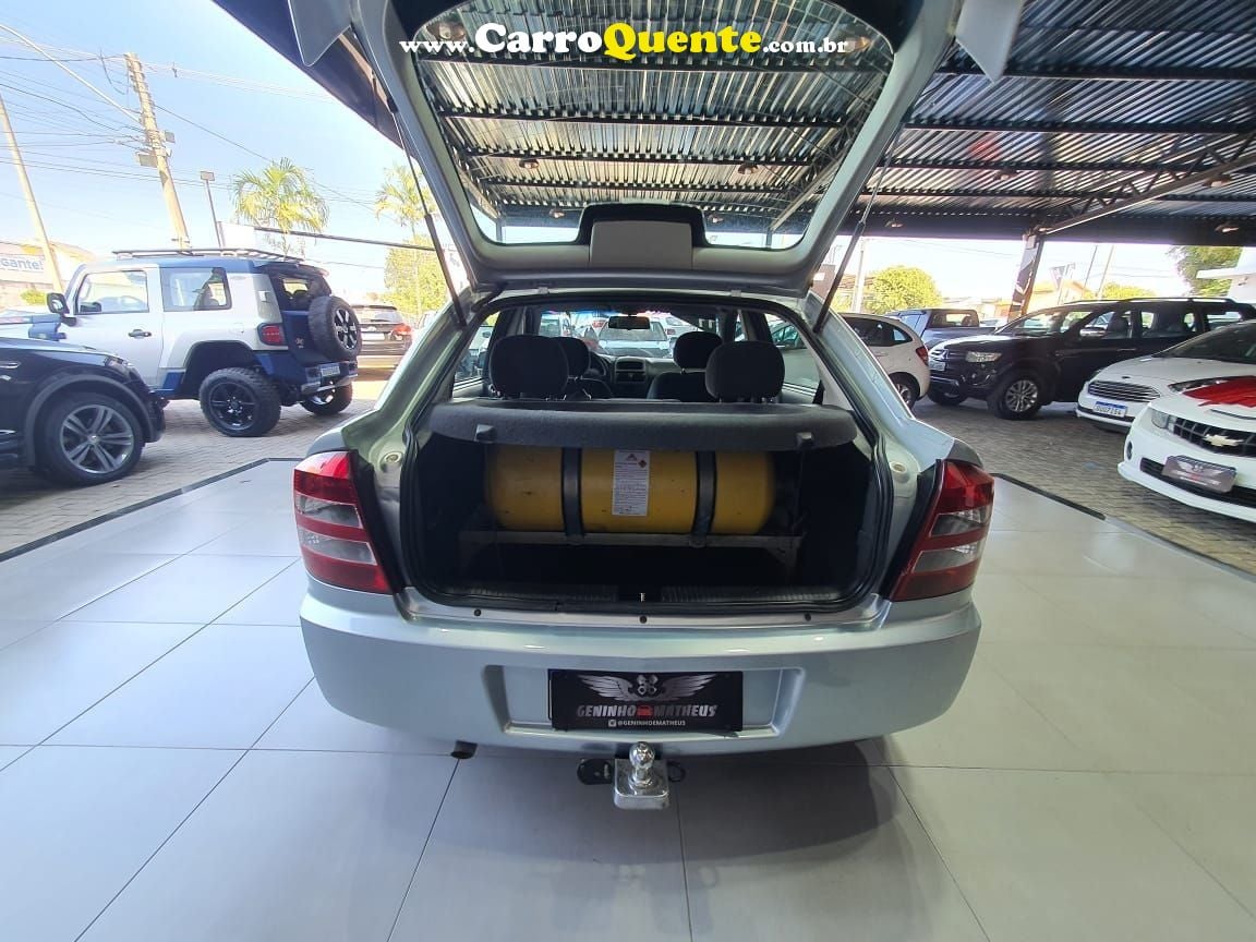 CHEVROLET ASTRA 2.0 MPFI ADVANTAGE 8V - Loja